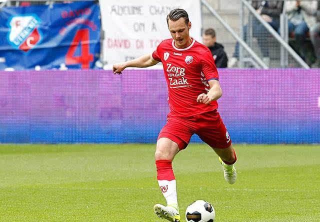 足两位数 足两位数